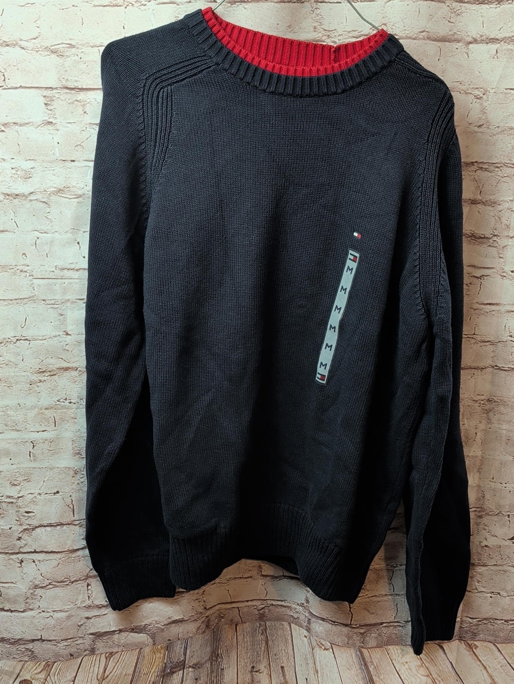 Tommy Hilfiger Navy Crewneck Sweater with Red Trim Medium Nwt Men's
